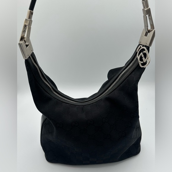 Authentic Vintage Gucci Shoulder Bag - Classic Black with GG monogram - Picture 4 of 5